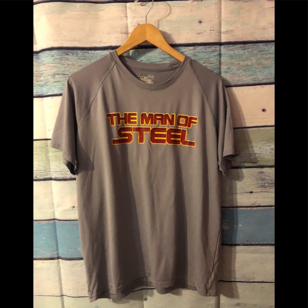 Under Armour size medium loose fit